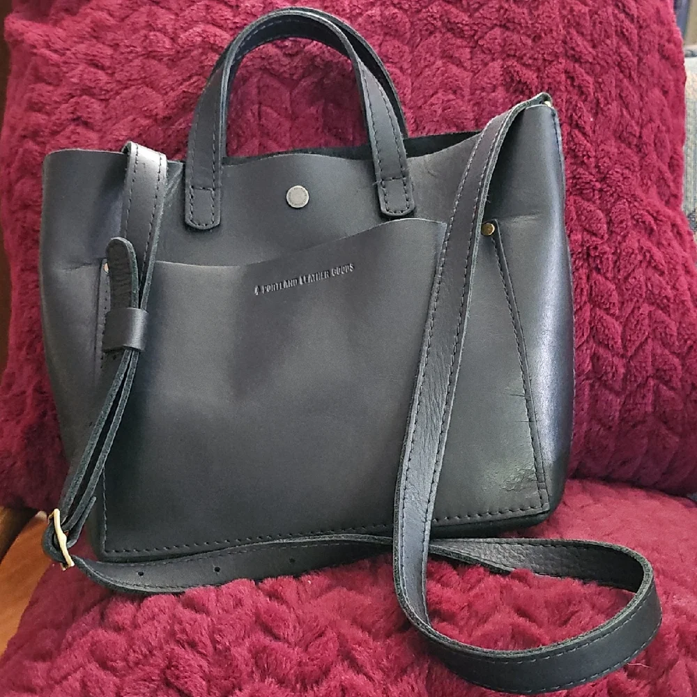 Portland Leather Goods Black Mini EUC - Picture 1 of 9